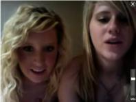 Webcam - blondes stripping